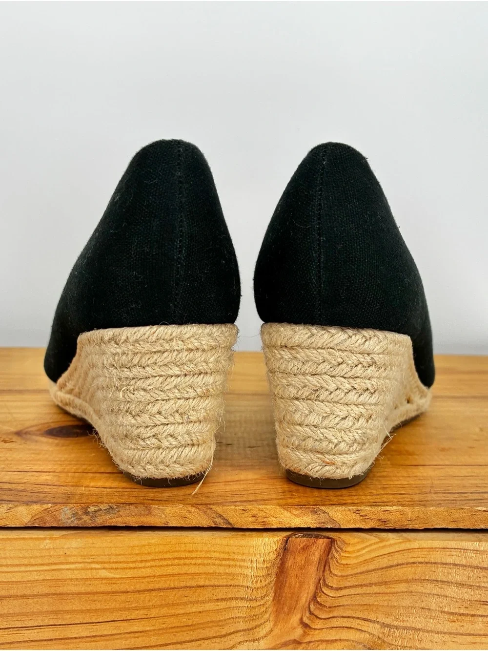 Bandolino Black Canvas Peep Toe Espadrille Wedges Size 7